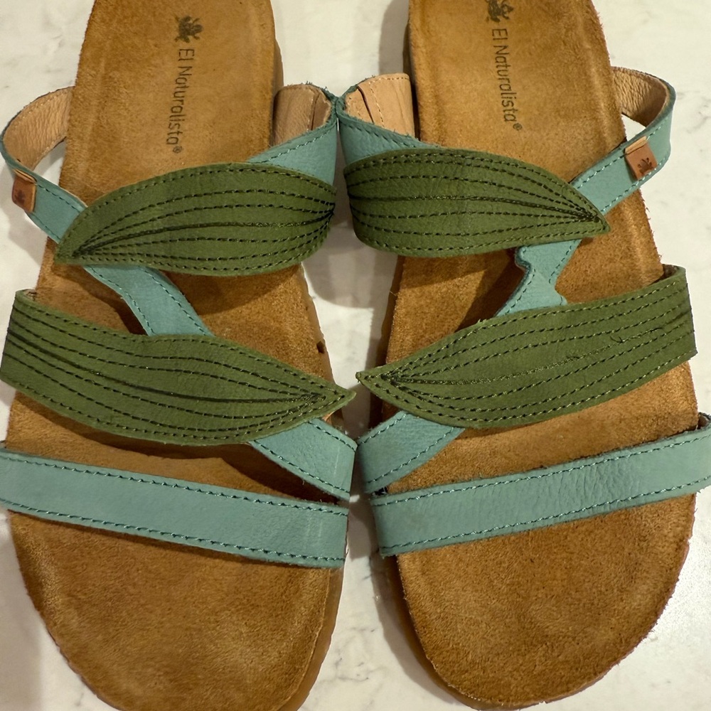 El Naturalista Green and Blue Sandals with Leather Straps